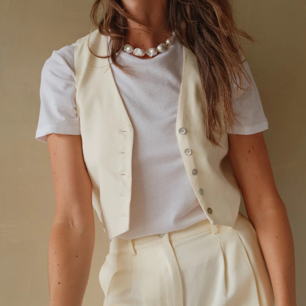 Donni cream crop vest XXS